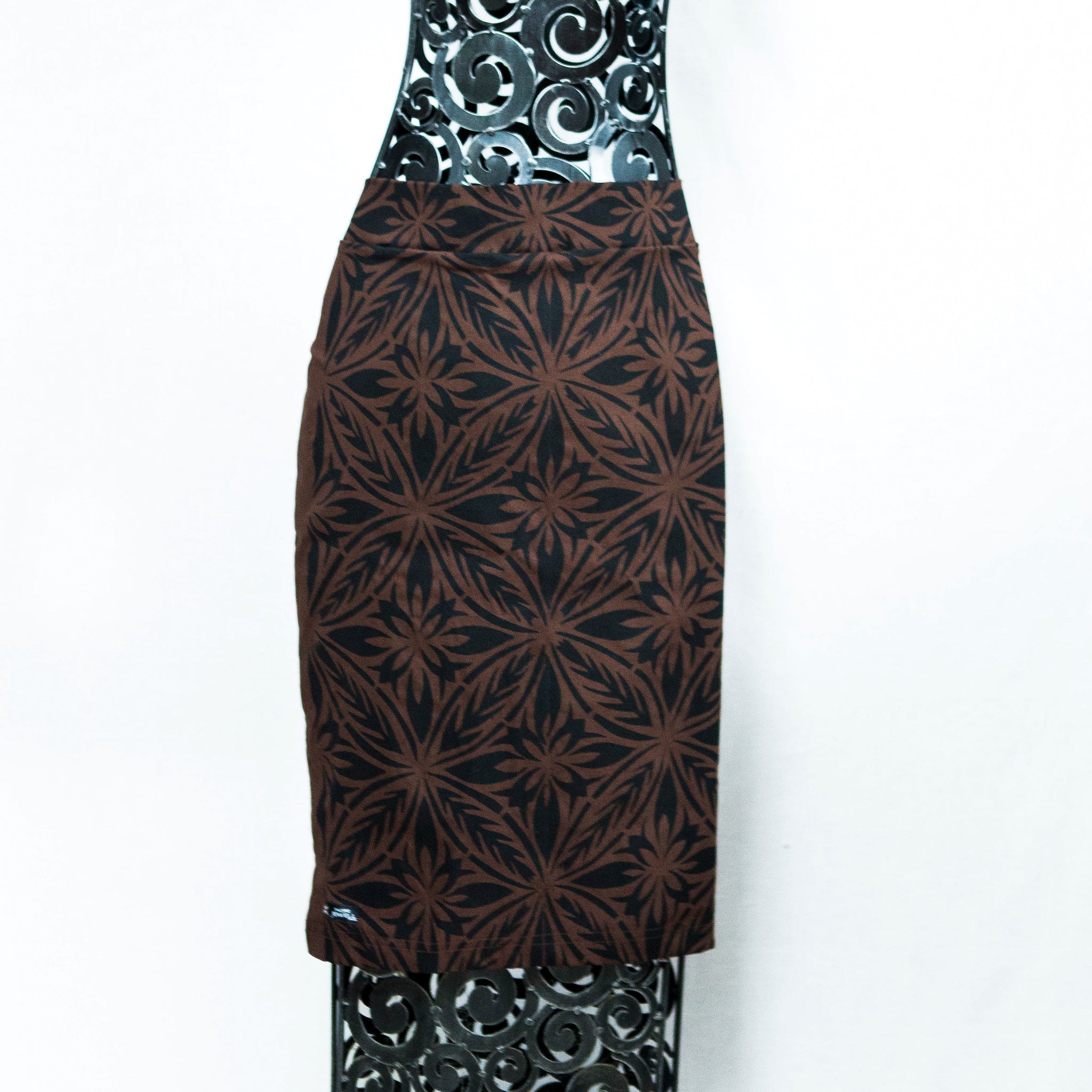Pencil Skirt "Intricate Tapa"